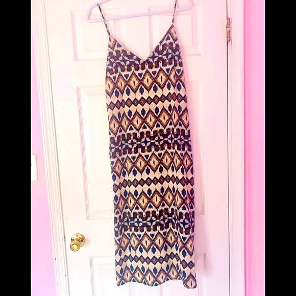 Adorable Dress! - Picture 8 of 10